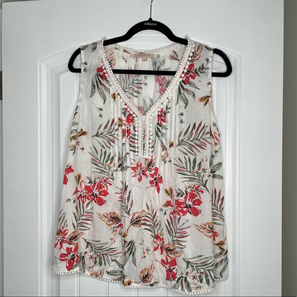 Skies Are Blue Sleeveless V-neck blouse SZ L From Stitch Fix